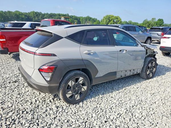 2024 HYUNDAI KONA SE