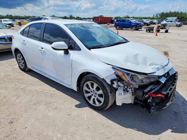 2021 TOYOTA COROLLA LE