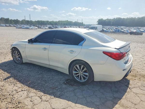 2015 INFINITI Q50