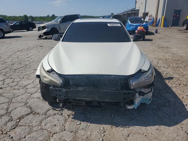 2015 INFINITI Q50