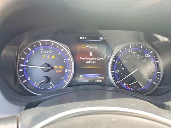 2015 INFINITI Q50