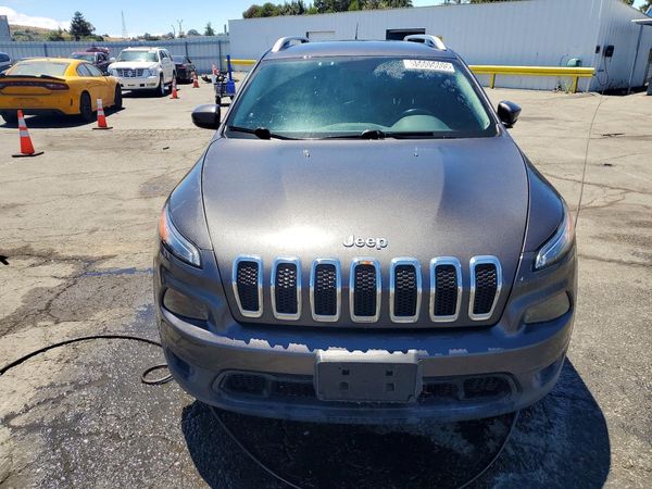 2017 JEEP CHEROKEE LATITUDE FWD