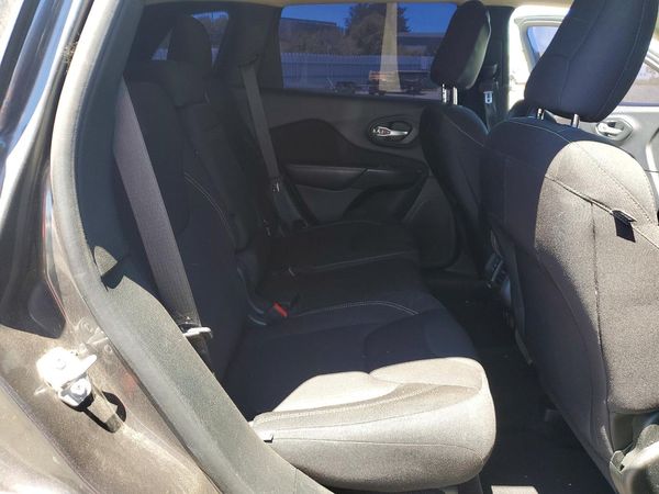 2017 JEEP CHEROKEE LATITUDE FWD