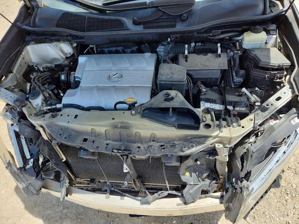 2015 LEXUS RX350 — Engine bay