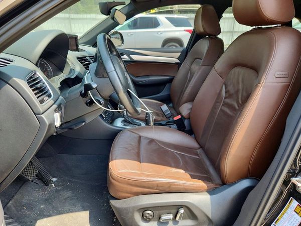 2016 AUDI Q3 quattro Premium Plus