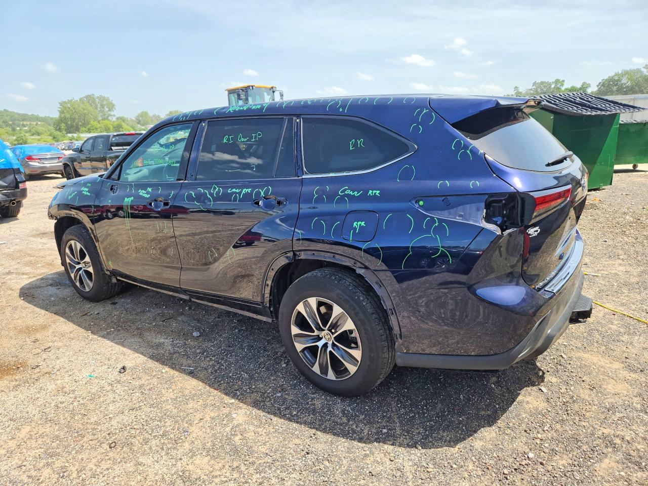 2021 TOYOTA HIGHLANDER XLE