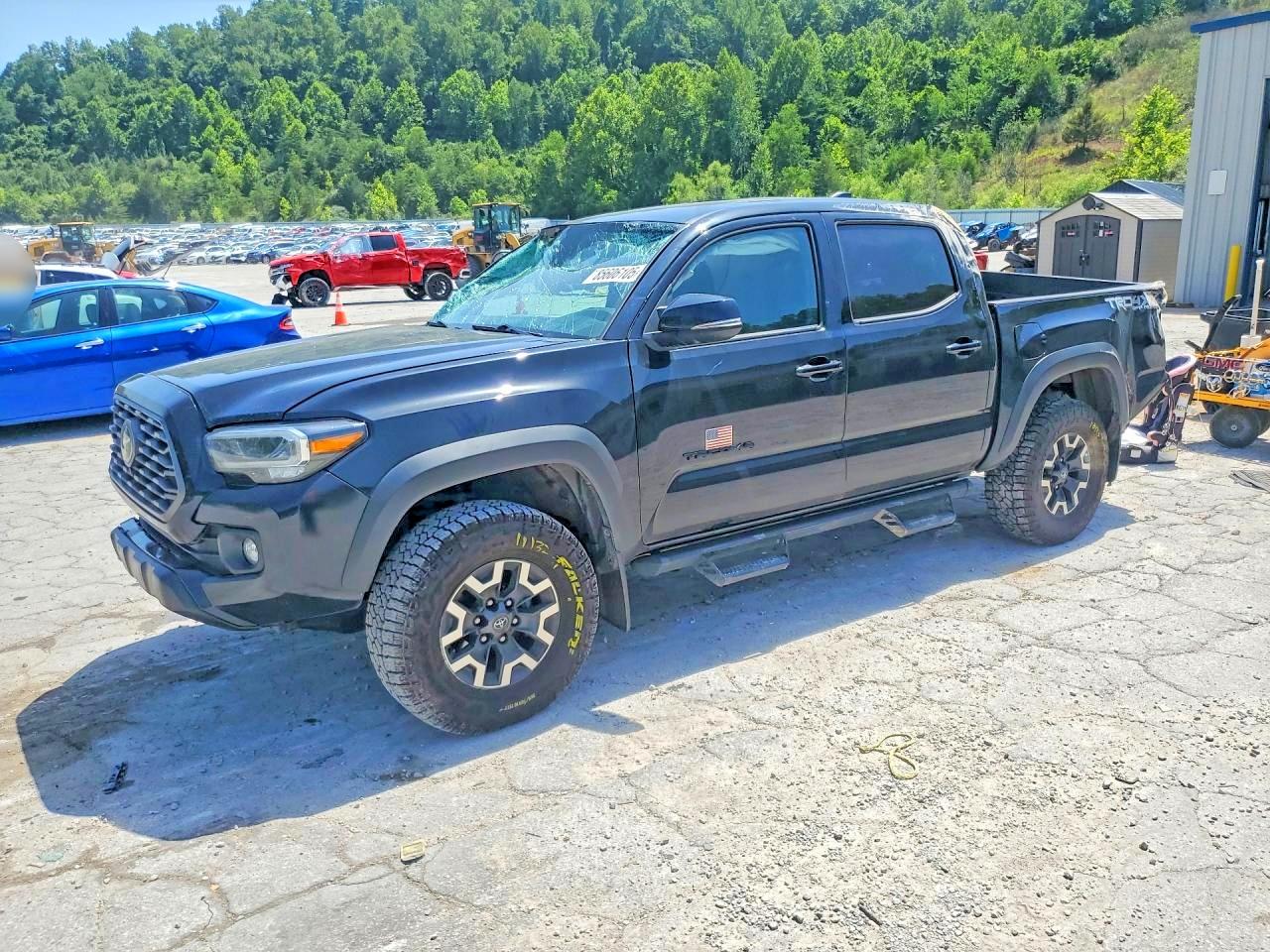 2023 TOYOTA TACOMA SR5