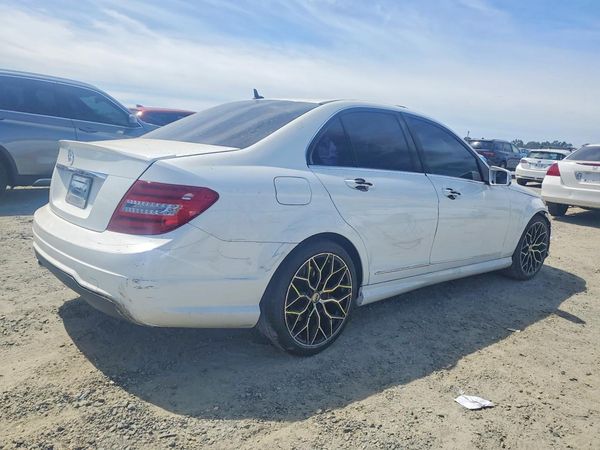 2013 MERCEDES-BENZ C C250