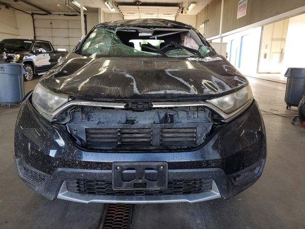 2017 HONDA CRV LX — Engine bay