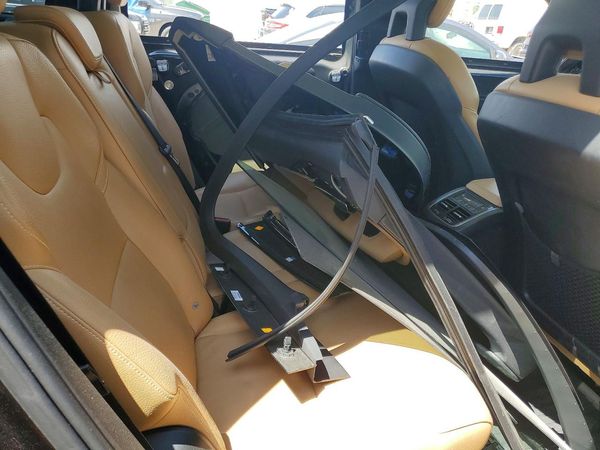 2016 VOLVO XC90 SV42 Momentum