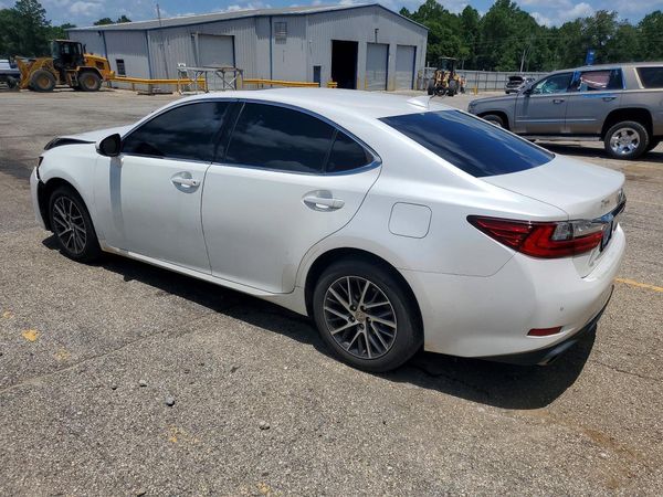 2017 LEXUS ES
