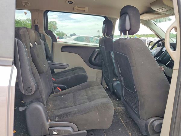 2016 DODGE GRAND CARAVAN SE