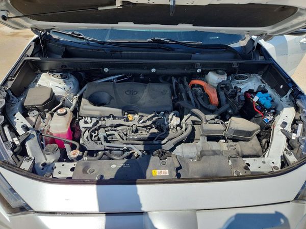 2023 TOYOTA RAV4 XSE — Engine bay