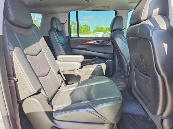2015 CADILLAC ESCALADE ESV Luxury