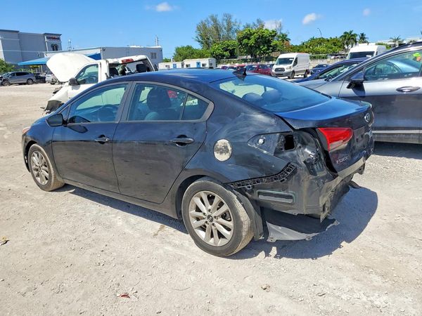 2017 KIA FORTE