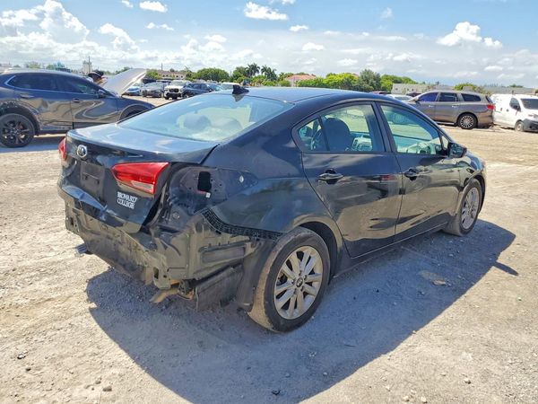 2017 KIA FORTE