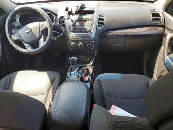 2015 KIA SORENTO GL