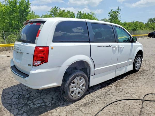 2018 DODGE GRAND CARAVAN SE