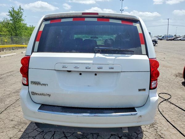 2018 DODGE GRAND CARAVAN SE