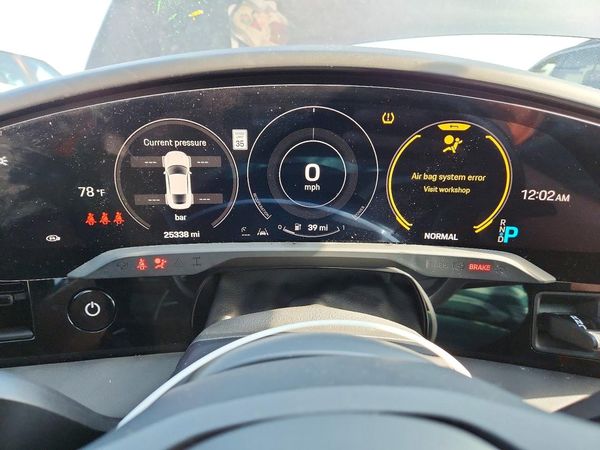 2024 PORSCHE TAYCAN