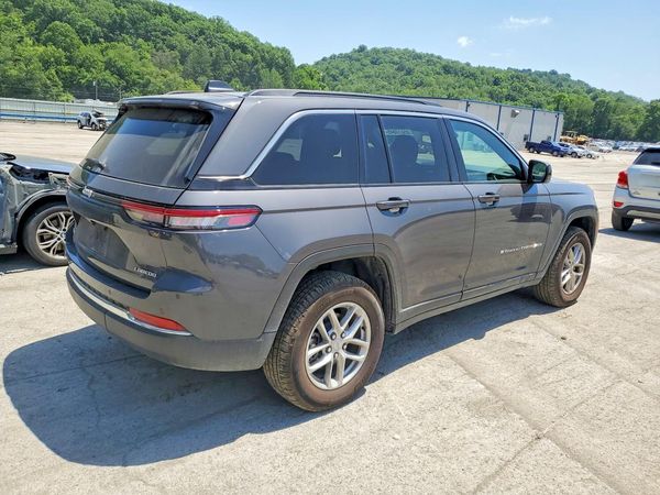 2025 JEEP GRAND CHEROKEE Laredo, Altitude