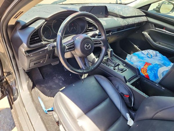 2022 MAZDA 3 Select Package
