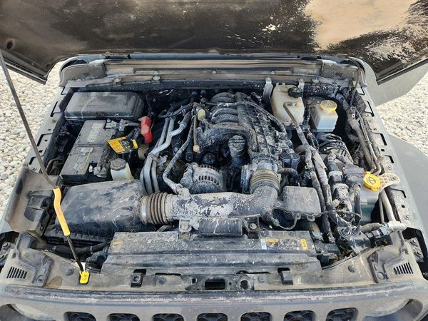 2023 JEEP GLADIATOR Sport — Engine bay