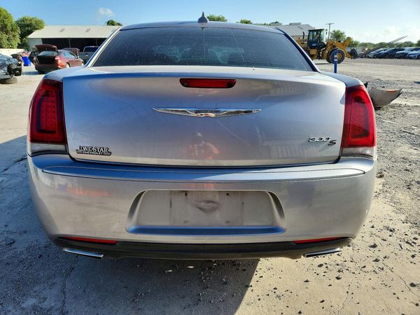 2015 CHRYSLER 300
