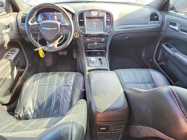 2015 CHRYSLER 300