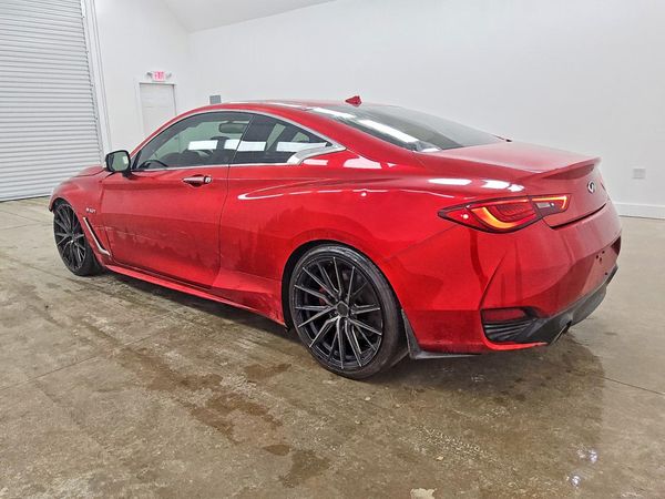 2017 INFINITI Q60