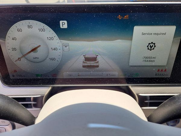 2025 GENESIS GV60 Standard (RWD)
