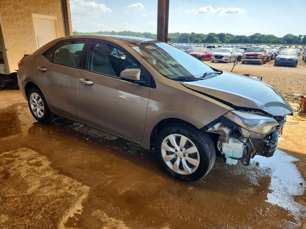 2015 TOYOTA COROLLA