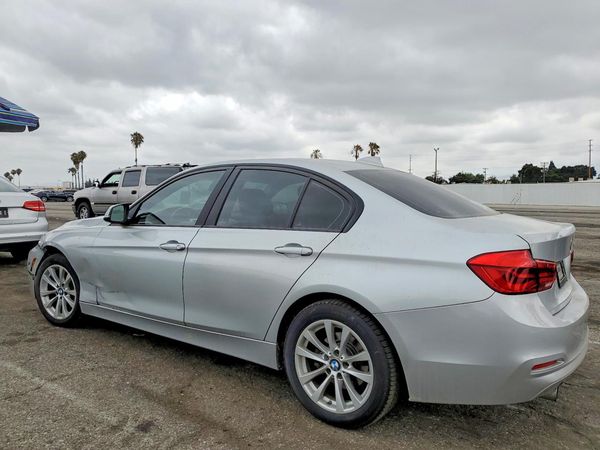 2018 BMW 320