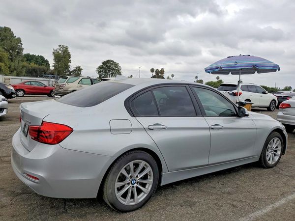 2018 BMW 320