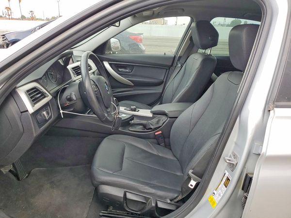 2018 BMW 320