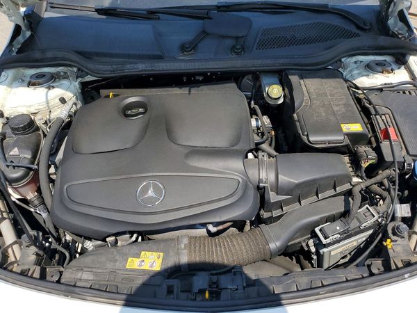 2017 MERCEDES-BENZ CLA