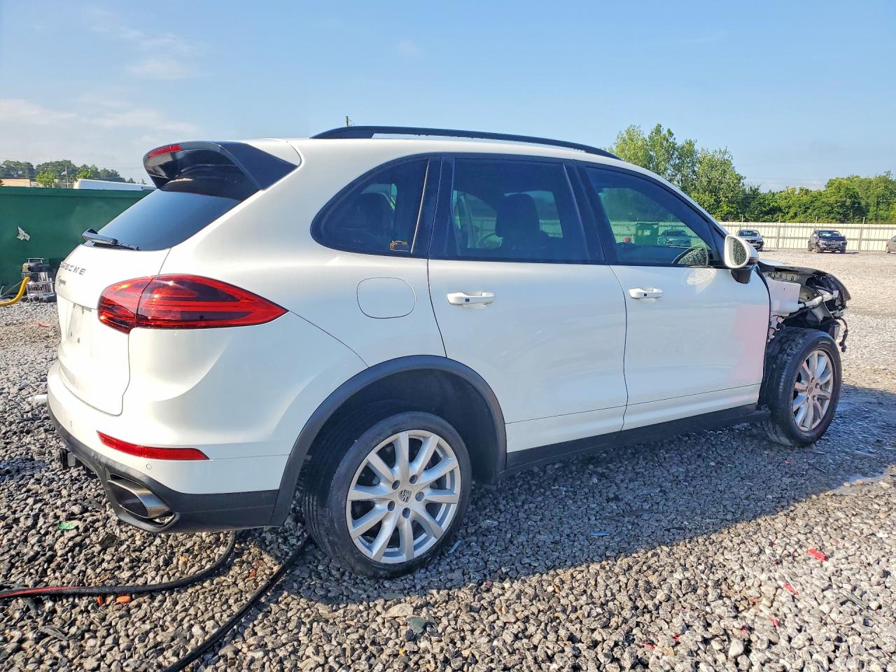 2015 PORSCHE CAYENNE