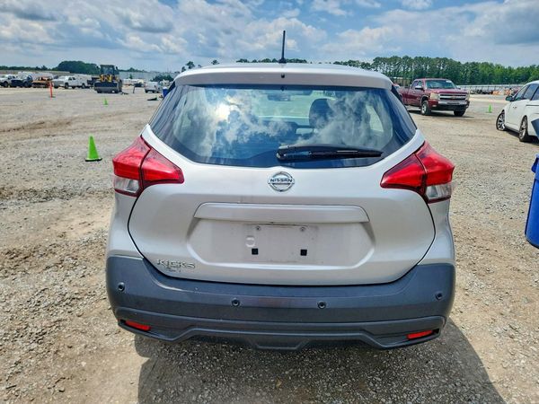 2020 NISSAN KICKS