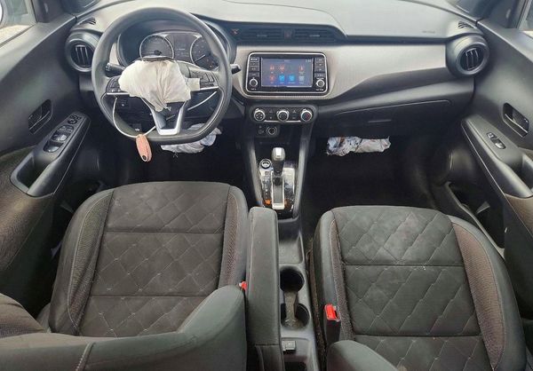 2020 NISSAN KICKS