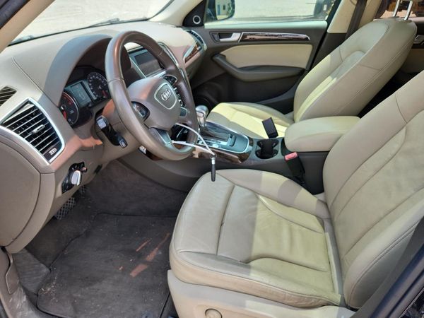 2013 AUDI Q5 Premium Plus