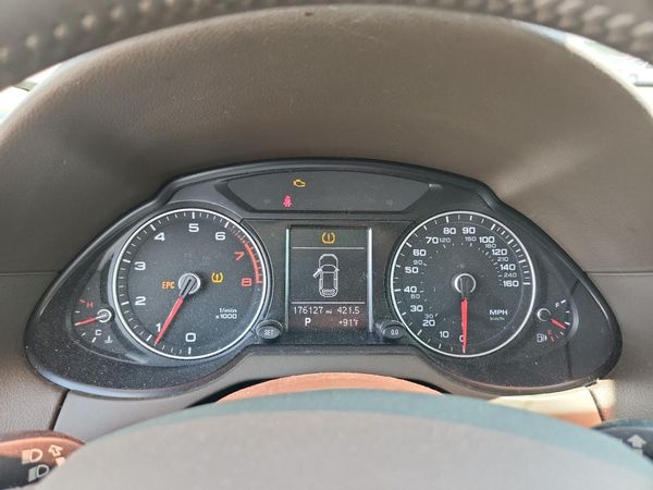 2013 AUDI Q5 Premium Plus
