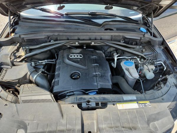2013 AUDI Q5 Premium Plus