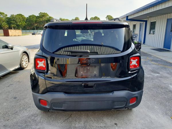 2018 JEEP RENEGADE LATITUDE 4X2