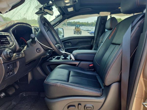 2024 NISSAN TITAN Crew Cab — DENT