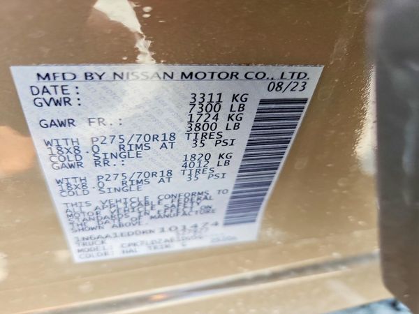 2024 NISSAN TITAN Crew Cab — VINS