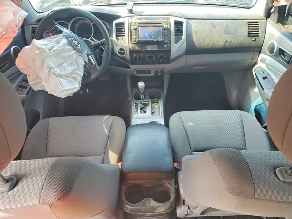 2015 TOYOTA TACOMA Delux Grade