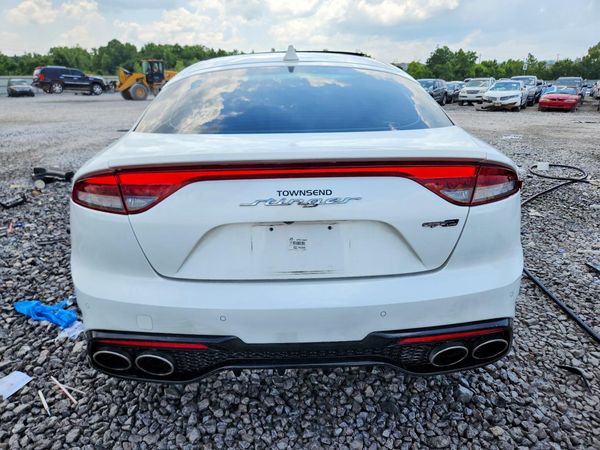 2022 KIA STINGER GT-Line