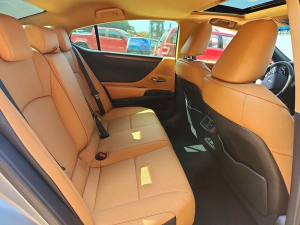 2025 LEXUS ES 350 350 Premium