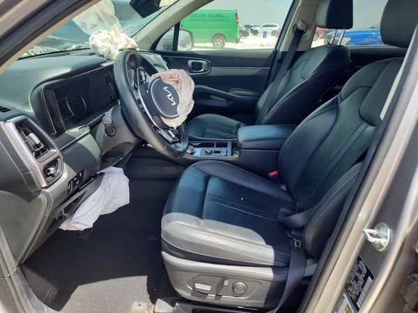 2023 KIA SORENTO