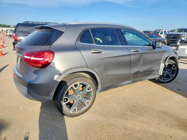 2018 MERCEDES-BENZ GLA GLA250